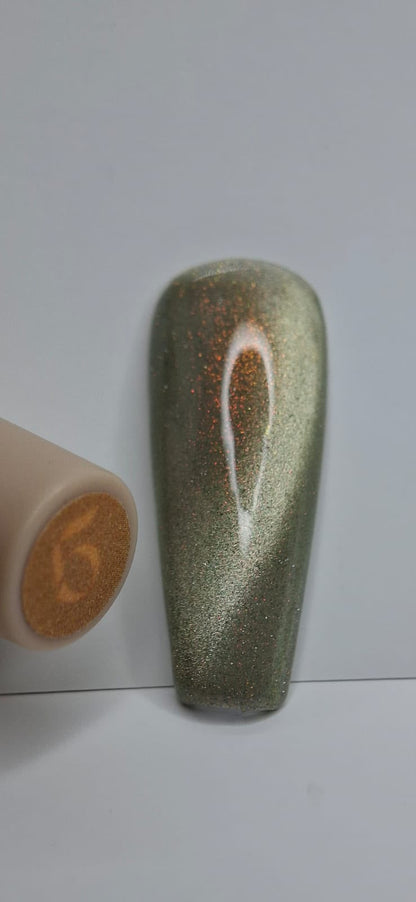 SEDUCTIVE CAT EYE